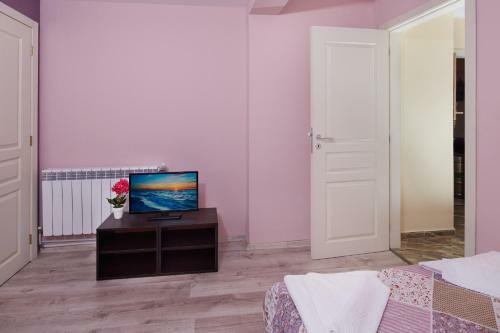 Feniks Apartments