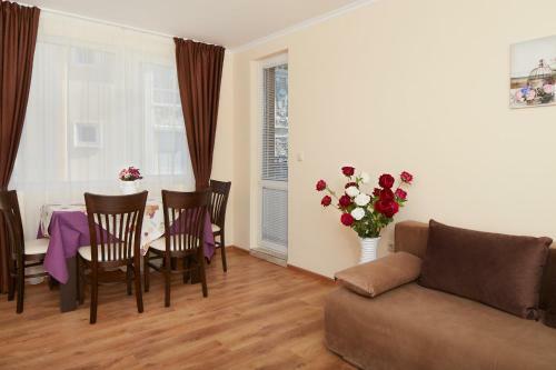 Feniks Apartments