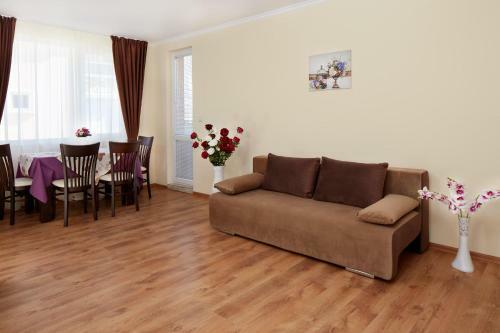 Feniks Apartments