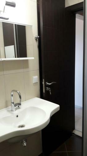 Dani 1 Apartments