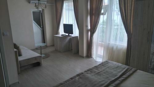 Hostal Guest House Adriya