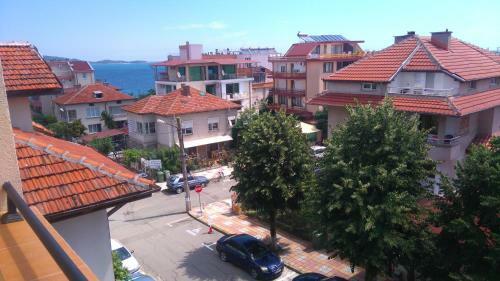 Hostal Guest House Adriya