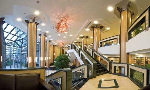 Hotel Emerald Beach Resort & Spa