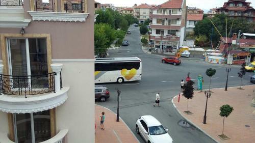 Mellia Park Apartment