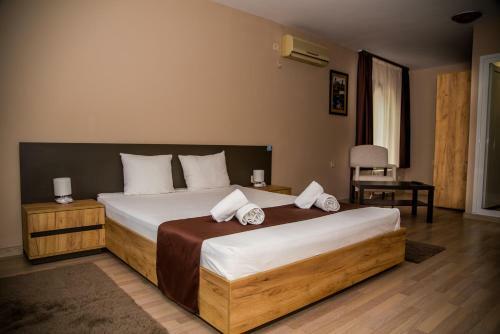 Hotel Oppium