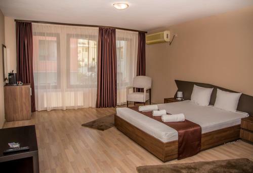 Hotel Oppium