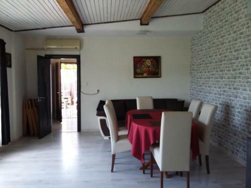Villa Sunny Day