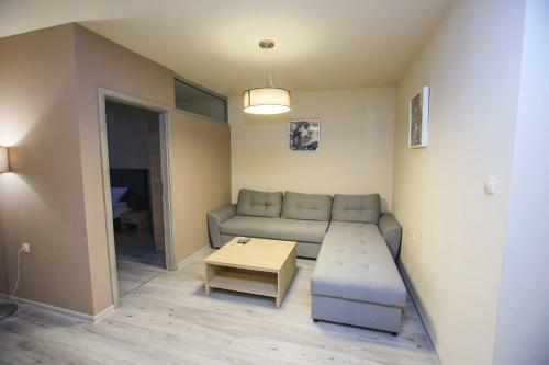 K&m Apartments