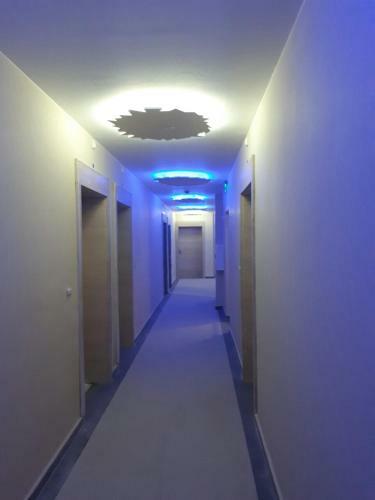 Select Apartment