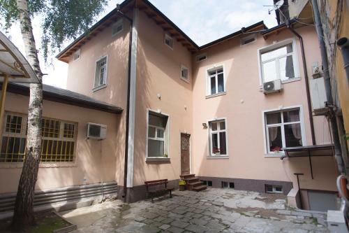 Hostal Nice Place Guest House Grafa