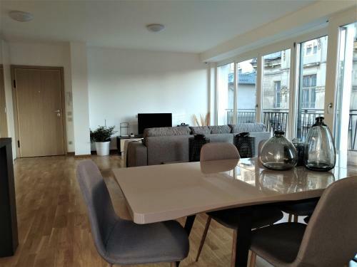Baratero Opera Apartments