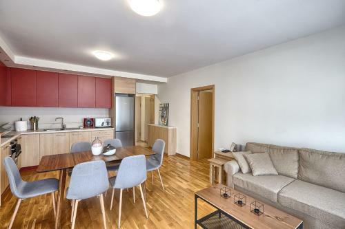 Baratero Opera Apartments