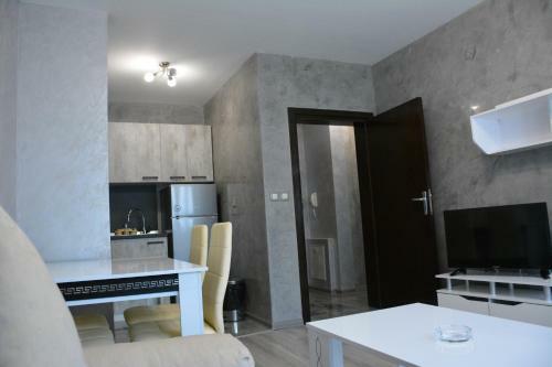 Lubata Apartments Single Suits