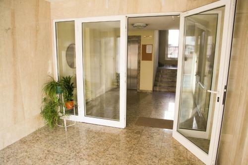 Lubata Apartments Single Suits
