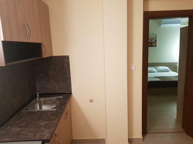 Twain Apart&rooms
