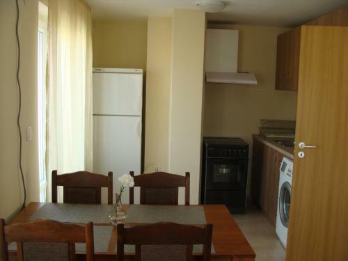 Apartments Georgos