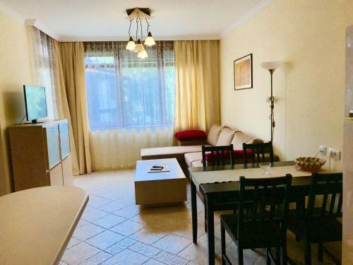 Zu's Apartments