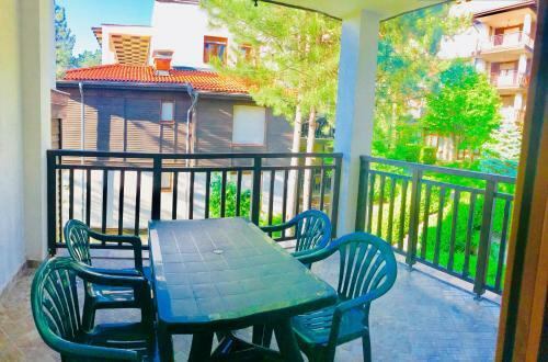 Zu's Apartments