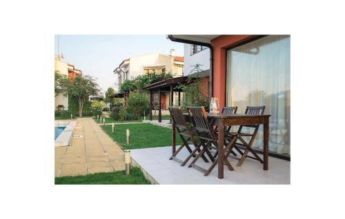 C/x St. Stefan House 1
