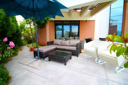 Villa Luxury House On Buzhaka