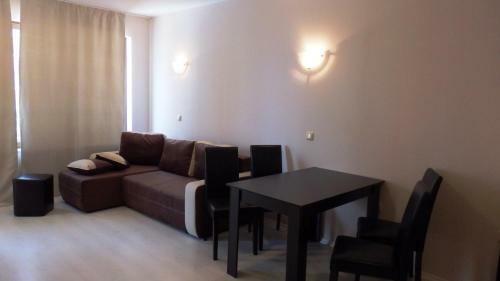 Lucky Apartments In Horizont Complex