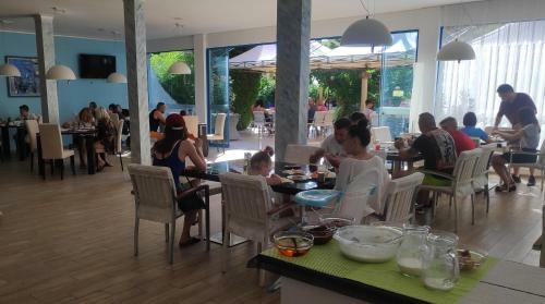 Hotel Shipka Beach