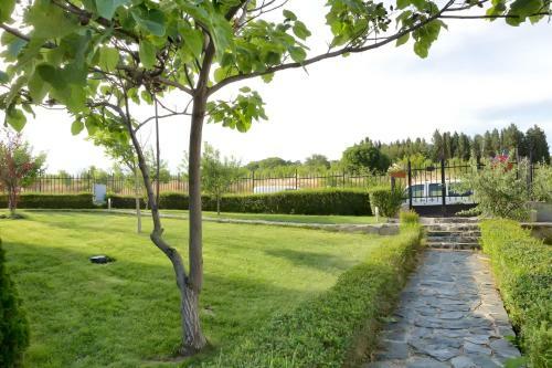 Hotel Rainbow Houses
