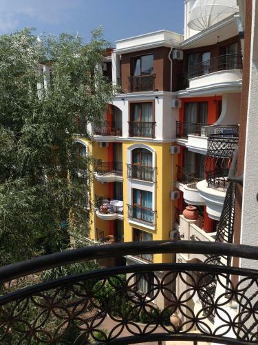 Harmony Suites 3 Apartment