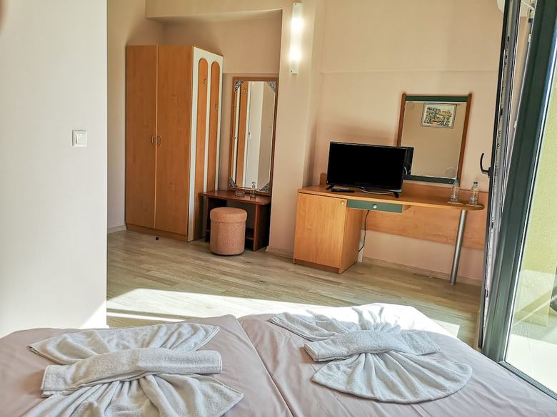 Empera Hotel
