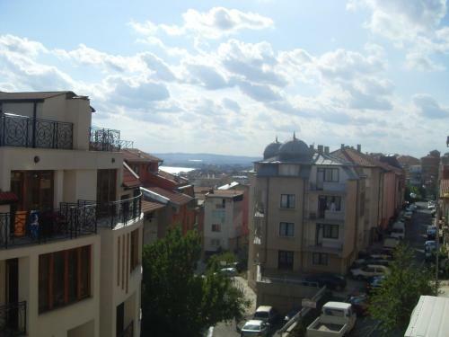 Nick's Apartment In Sviati Vlas