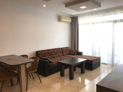 Lazur 5 Nadezhda Apartment