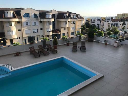 Lazur 5 Nadezhda Apartment