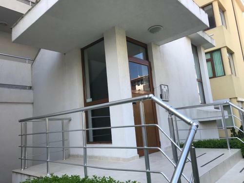 Lazur 5 Nadezhda Apartment