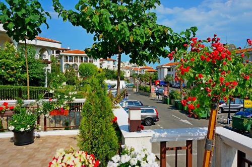 Gt Caprice Apartments