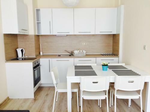 Psb Apartments In South Bay Beach Residence