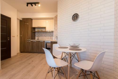 City Apartments Triumph