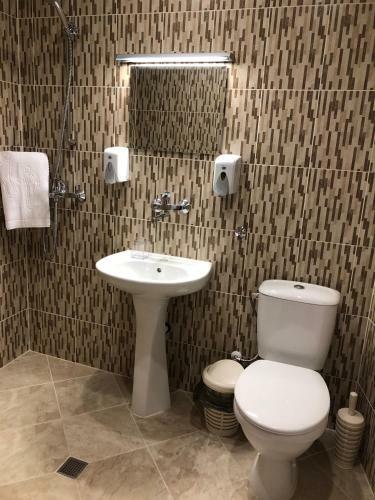 Hostal Gile Guest House