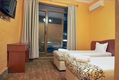 Hostal Art House