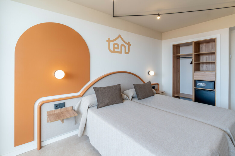 Hotel Tent Arenal