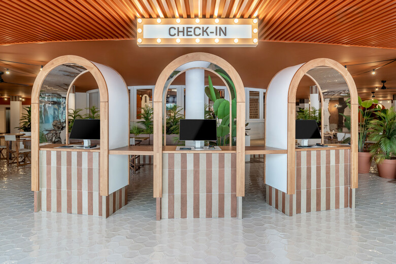 Hotel Tent Arenal