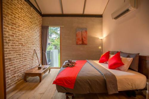Hotel Kampot River Residence