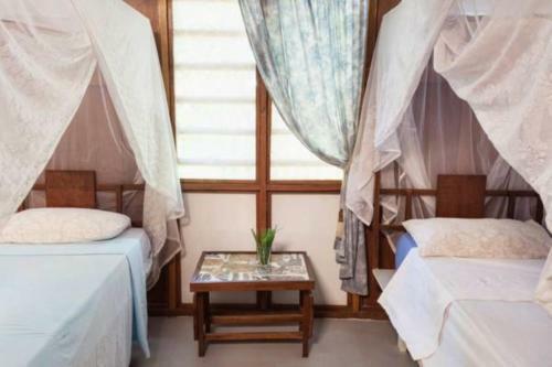 Lodge Blue Indigo Yoga Retreat