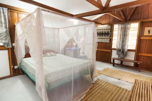 Lodge Blue Indigo Yoga Retreat