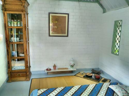 Lodge Blue Indigo Yoga Retreat