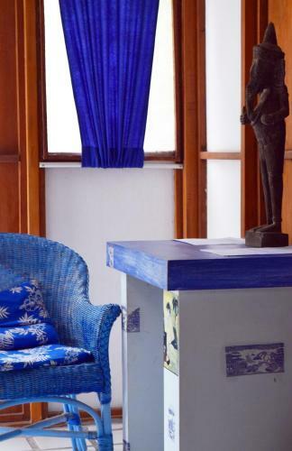 Lodge Blue Indigo Yoga Retreat