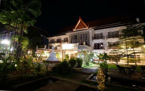 Hotel Angkor Museum Villa