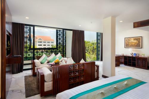 Lotus Blanc Hotel
