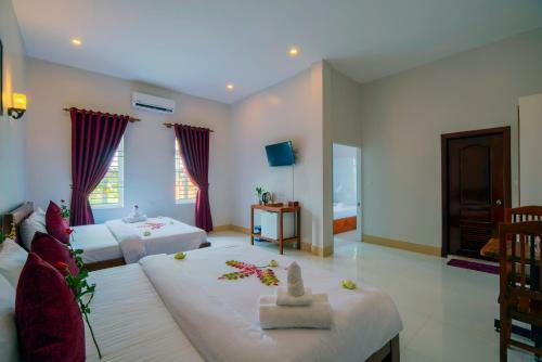 Lilly Holiday Hotel