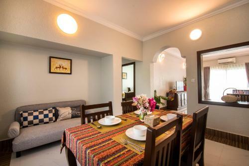 T-easy Crystal Hotel