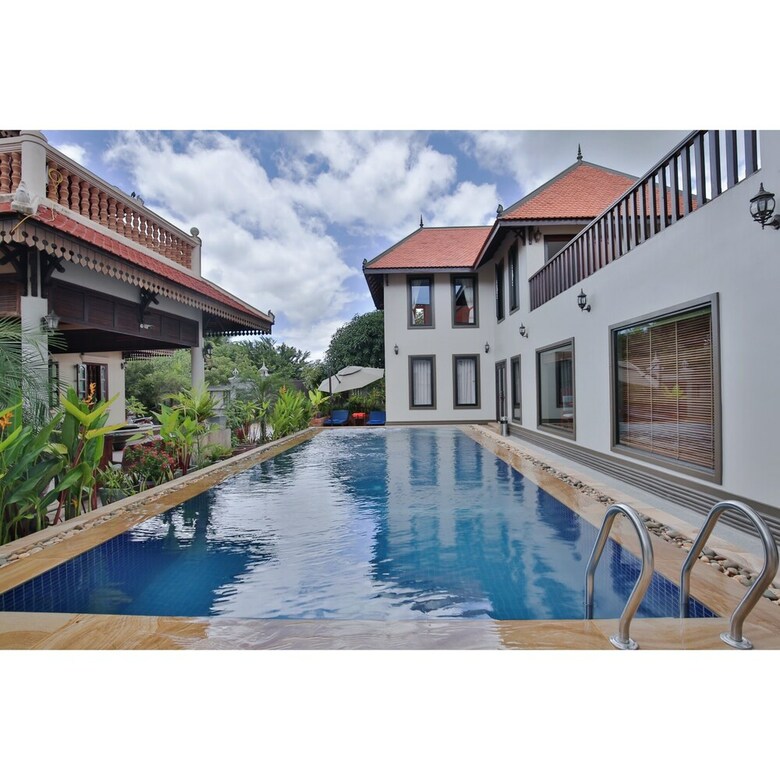Angkor Diamond Pool Villa